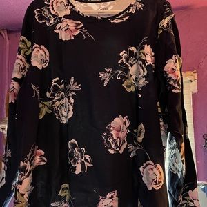 Plus size Floral Croft & Barrow long sleeve shirt!